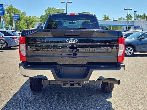 Agate Black Metallic 2022 Ford F-250 XL