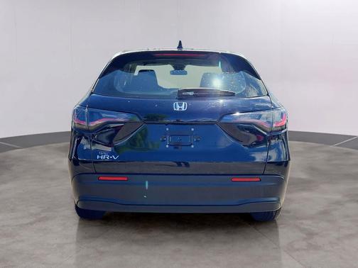Crystal Black Pearl 2023 Honda HR-V LX