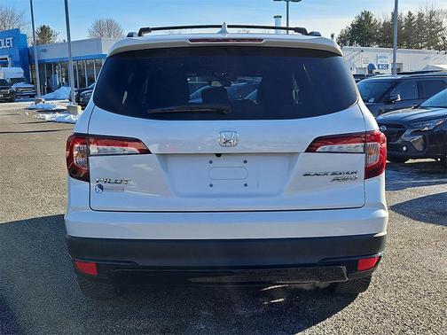 2021 Honda Pilot AWD Black Edition