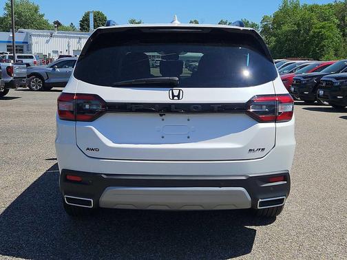 Platinum White Pearl 2023 Honda Pilot AWD Elite