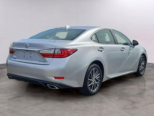 2016 Lexus ES 350 Base