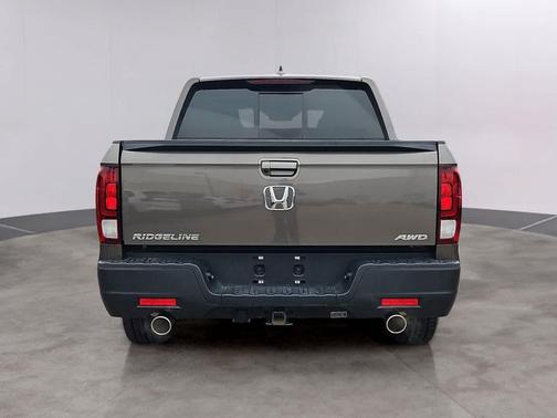 Pacific Pewter Metallic 2023 Honda Ridgeline RTL