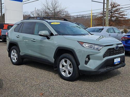 2020 Toyota RAV4 Hybrid XLE