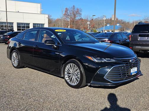 2020 Toyota Avalon Hybrid Limited