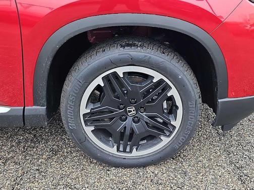 Radiant Red Metallic II 2026 Honda Pilot Touring 8-Passenger