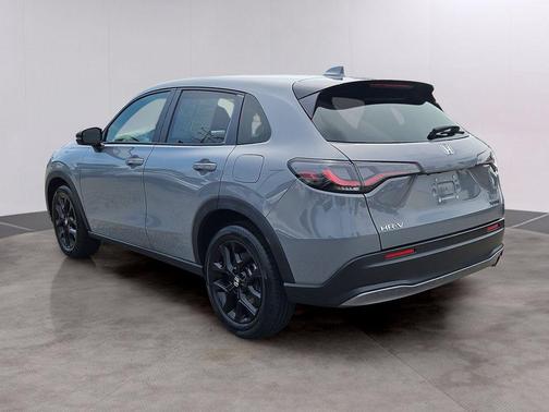 Urban Gray Pearl 2024 Honda HR-V Sport
