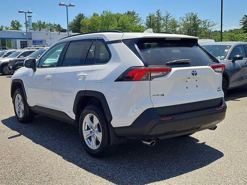 Super White 2021 Toyota RAV4 Hybrid XLE