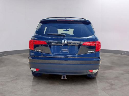 Crystal Black Pearl 2017 Honda Pilot EX-L