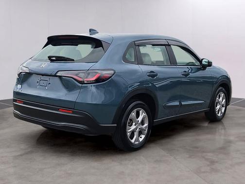 Nordic Forest Pearl 2024 Honda HR-V LX