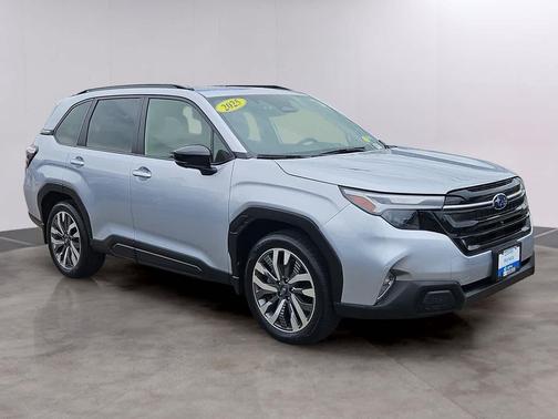 Ice Silver Metallic 2025 Subaru Forester Touring