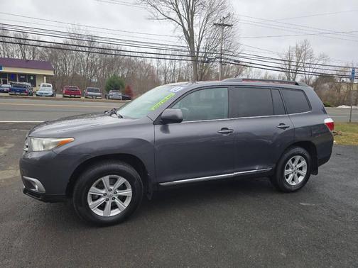 2013 Toyota Highlander SE