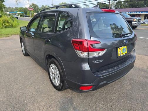 2023 Subaru Forester Base