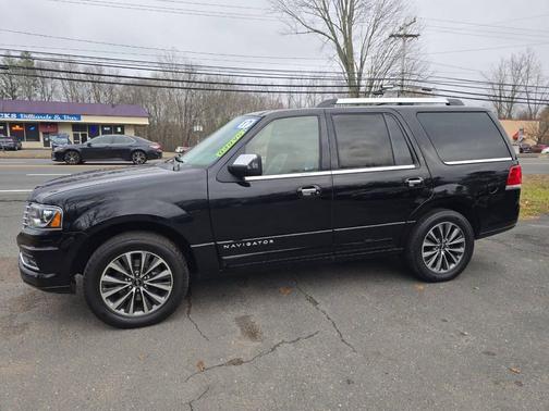 2017 Lincoln Navigator Select