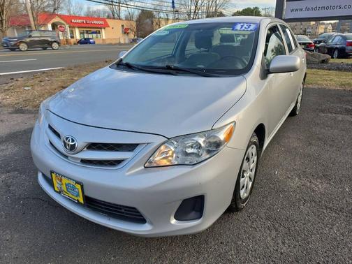 Classic Silver Metallic 2013 Toyota Corolla LE