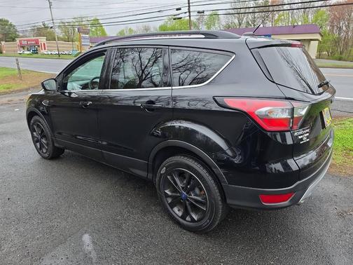 Shadow Black 2018 Ford Escape SE
