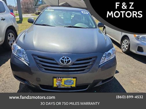 Magnetic Gray Metallic 2009 Toyota Camry LE