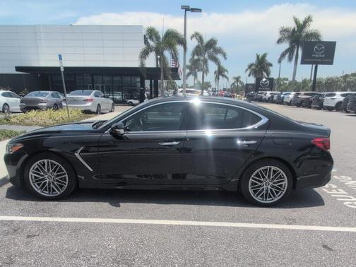2021 Genesis G70 2.0T