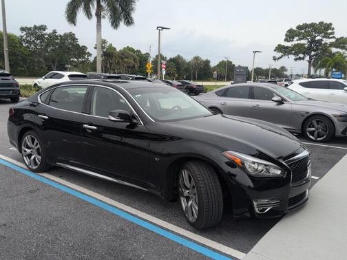 2019 INFINITI Q70L 3.7X LUXE