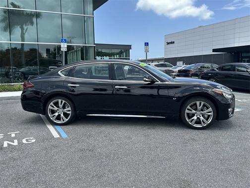 2019 INFINITI Q70L 3.7X LUXE