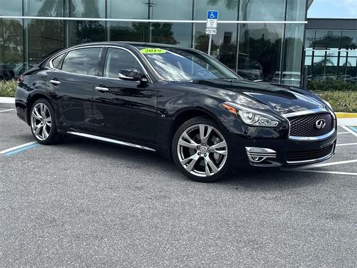 2019 INFINITI Q70L 3.7X LUXE