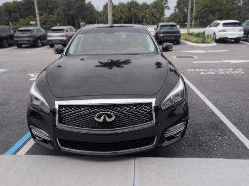2019 INFINITI Q70L 3.7X LUXE