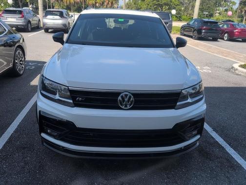 2021 Volkswagen Tiguan 2.0T SE R-Line Black