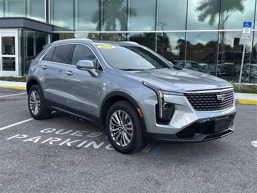2024 Cadillac XT4 Premium Luxury