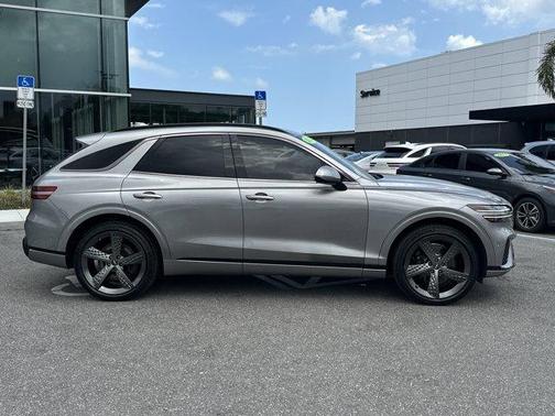 2023 Genesis GV70 2.5T