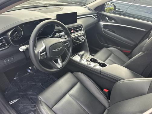 2025 Genesis G70 2.5T