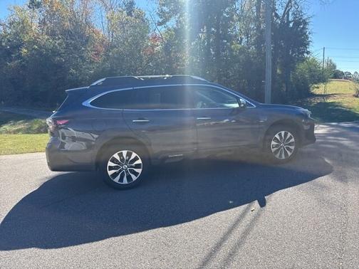 2023 Subaru Outback TOURING