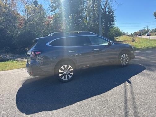 2023 Subaru Outback TOURING