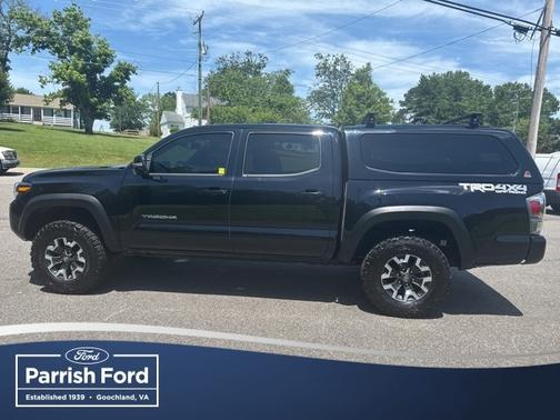 2022 Toyota Tacoma TRD OFF ROAD