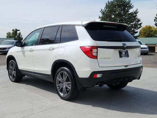 White 2019 Honda Passport EX-L