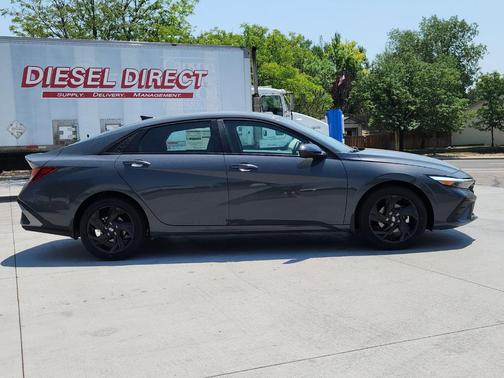 Gray 2026 Hyundai ELANTRA SEL Sport