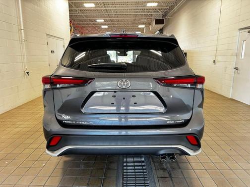 2024 Toyota Highlander XSE