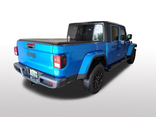 Hydro Blue Pearlcoat 2022 Jeep Gladiator Altitude 4x4