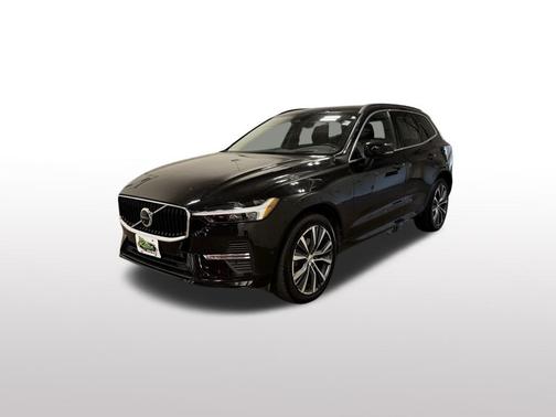2022 Volvo XC60 B5 Momentum