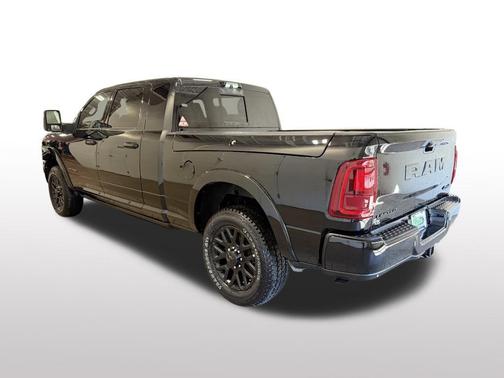 Diamond Black Crystal Pearlcoat 2026 RAM 3500 Limited Mega Cab 4x4 6'4' Box