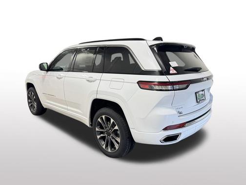 2025 Jeep Grand Cherokee Overland