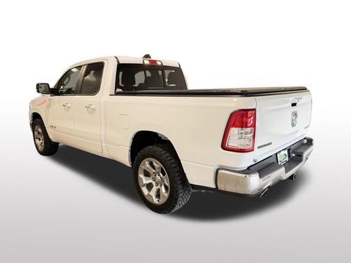 Bright White Clearcoat 2019 RAM 1500 Big Horn