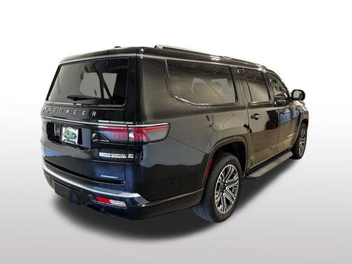 2024 Jeep Wagoneer L Series II 4x4