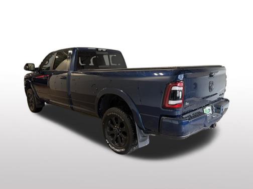 2022 RAM 3500 Laramie Crew Cab 4x4 8' Box