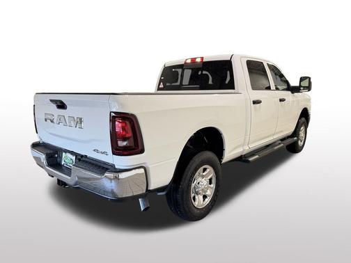 2026 RAM 2500 Tradesman Crew Cab 4x4 6'4' Box