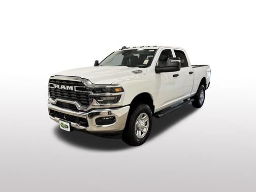 2026 RAM 2500 Tradesman Crew Cab 4x4 6'4' Box