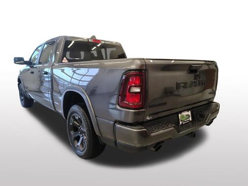 Granite Crystal Metallic Clearcoat 2026 RAM 1500 Big Horn/Lone Star