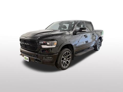 Diamond Black Crystal Pearlcoat 2019 RAM 1500 Laramie