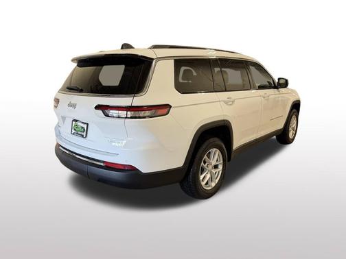 Bright White Clearcoat 2026 Jeep Grand Cherokee L Laredo