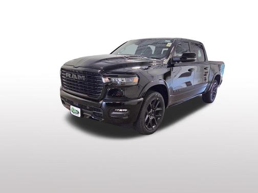 Diamond Black Crystal Pearlcoat 2026 RAM 1500 Laramie