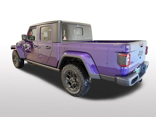 2026 Jeep Gladiator Willys 4x4