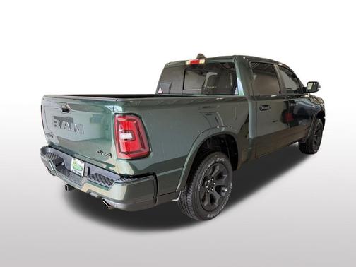Serrano Green Metallic 2026 RAM 1500 Big Horn/Lone Star
